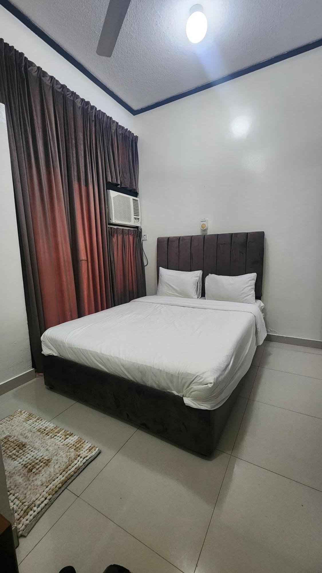 Qurum Beach Hotel มัสกัต ภายนอก รูปภาพ