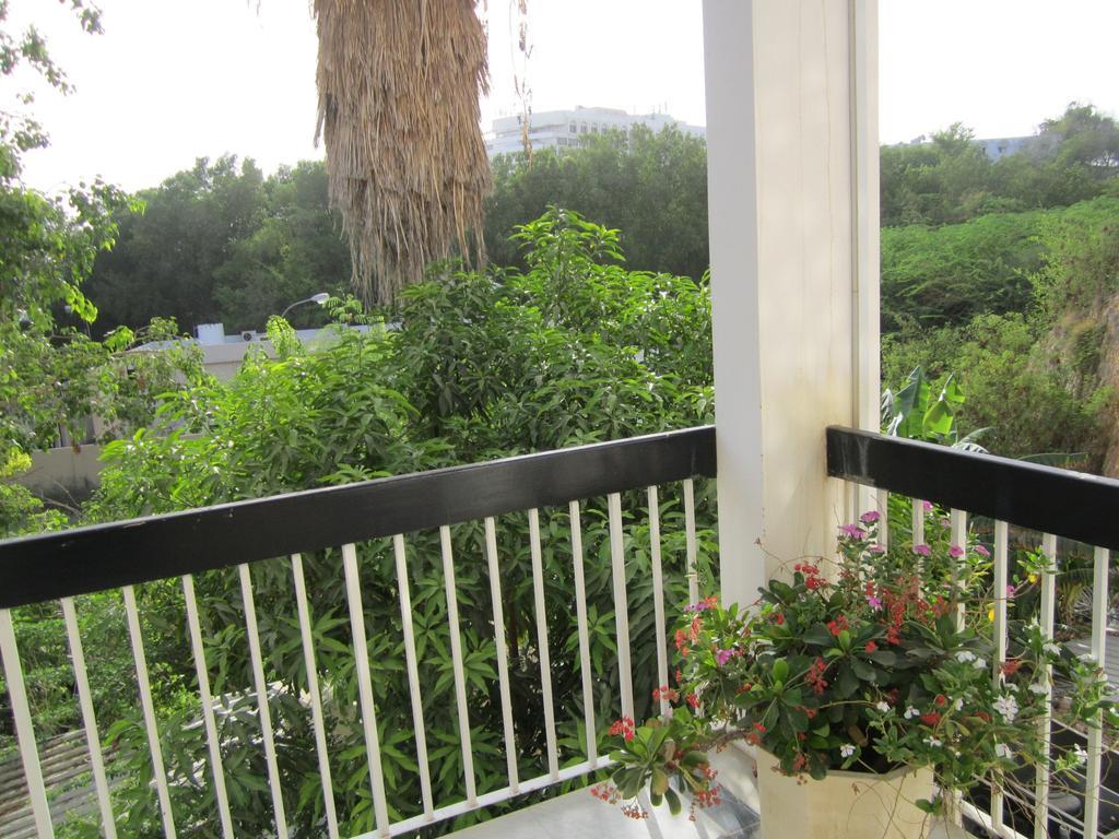 Qurum Beach Hotel มัสกัต ภายนอก รูปภาพ
