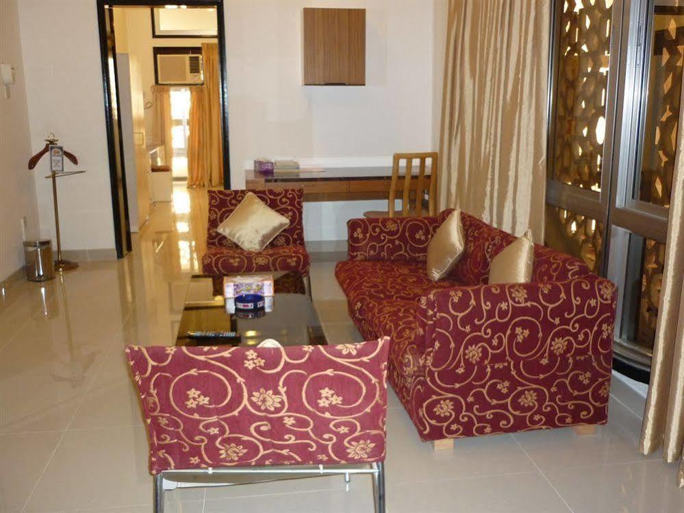 Qurum Beach Hotel มัสกัต ภายนอก รูปภาพ