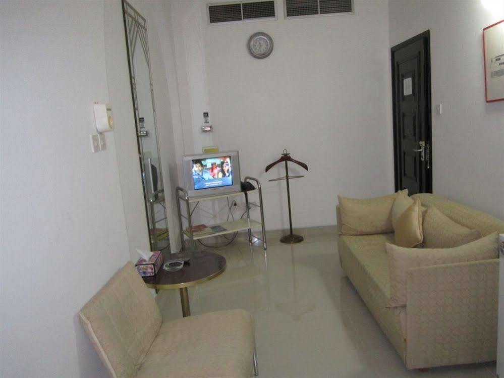 Qurum Beach Hotel มัสกัต ภายนอก รูปภาพ