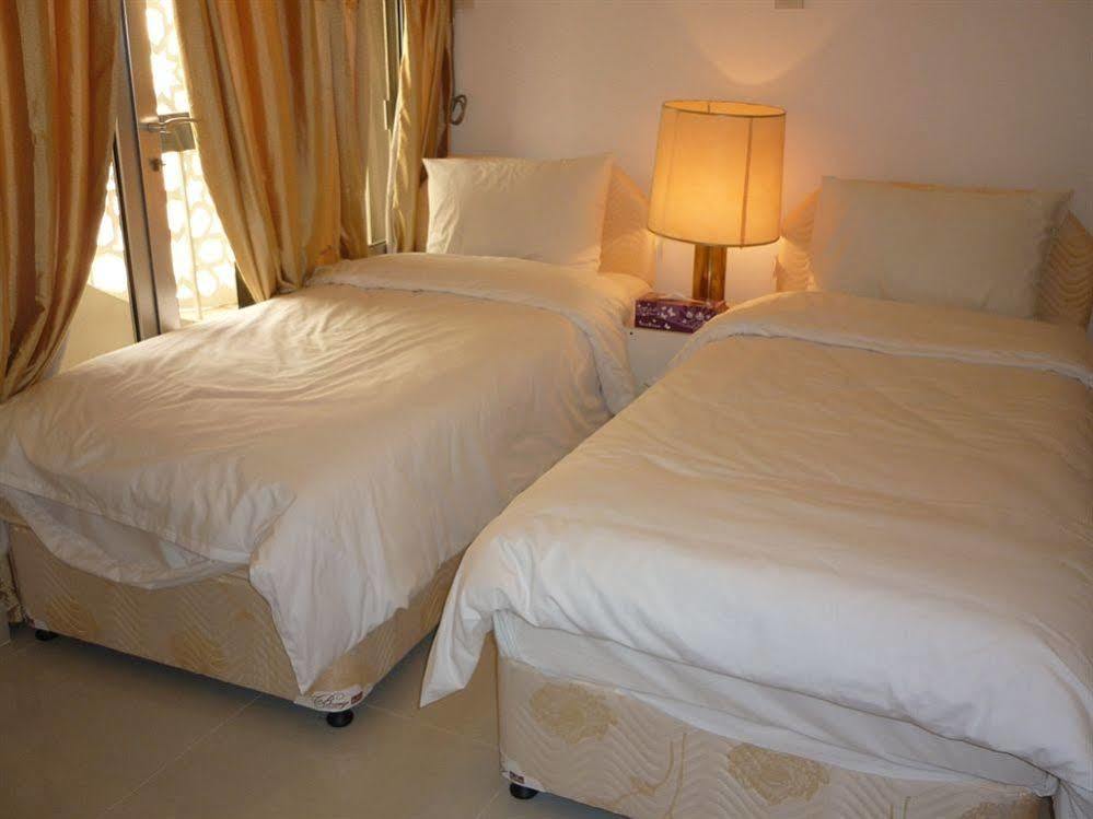 Qurum Beach Hotel มัสกัต ภายนอก รูปภาพ