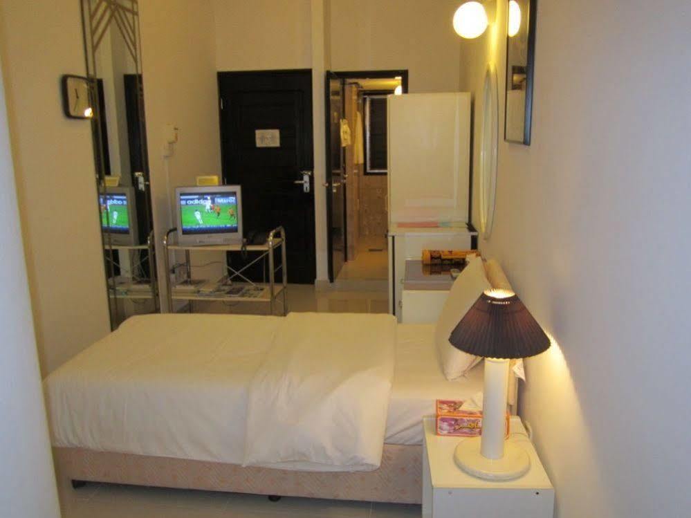 Qurum Beach Hotel มัสกัต ภายนอก รูปภาพ