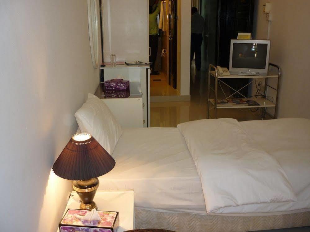 Qurum Beach Hotel มัสกัต ภายนอก รูปภาพ